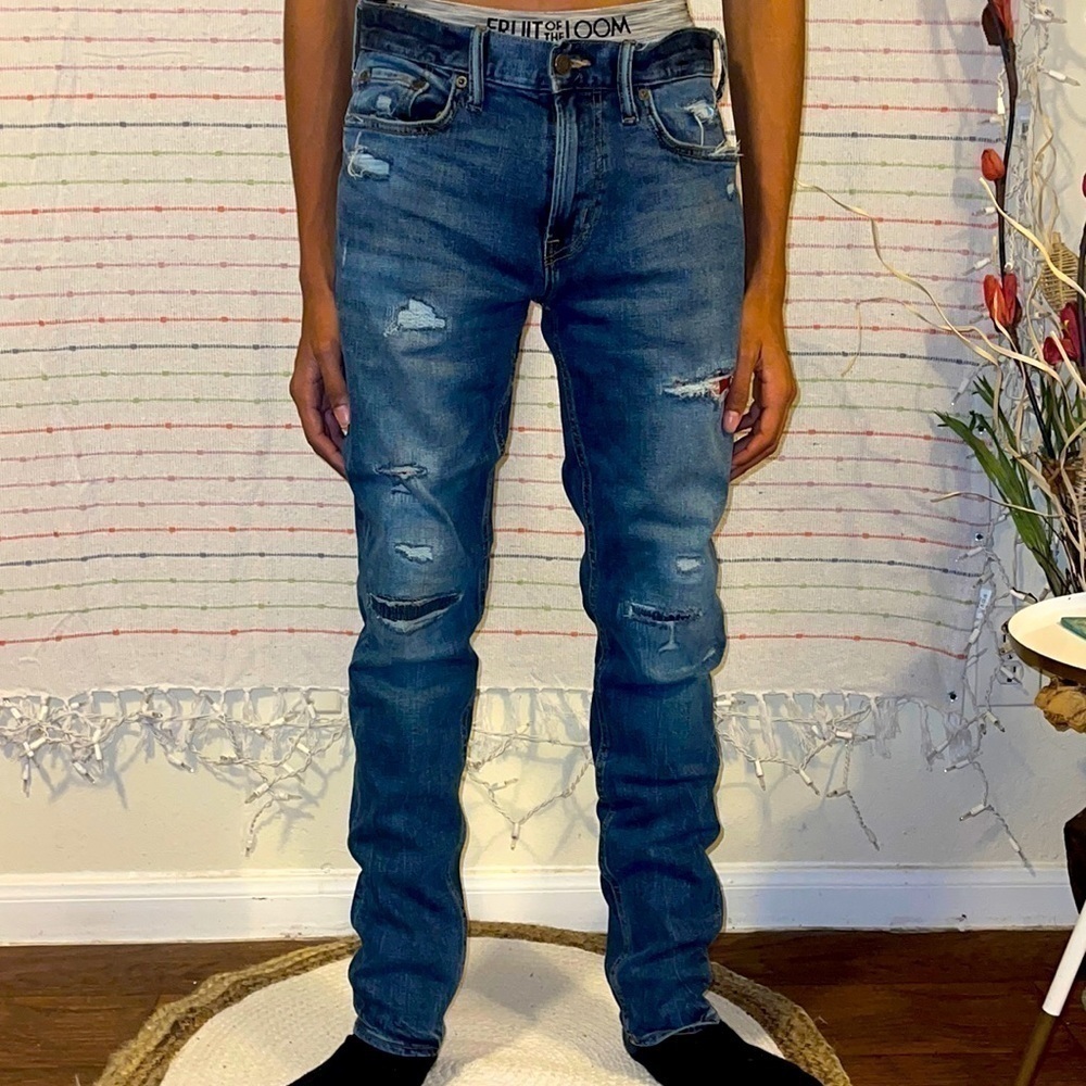 ❗️🎉HOST PICK❗️Old Navy Flex Slim Fit Plaid Ted Patch Distressed Jeans